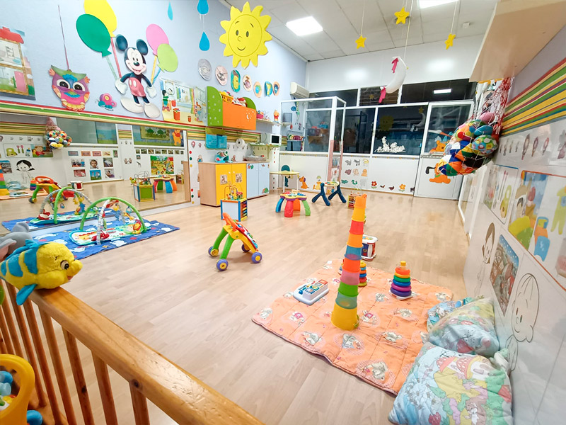 aula 4 a 12 meses escuela mundo color albacete